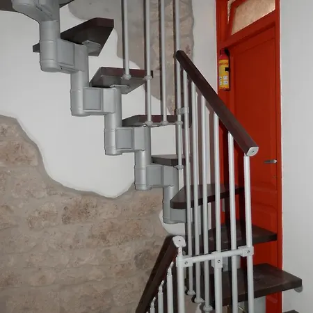 Oda ve Kahvaltı Cali Alatri