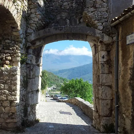 Cali Oda ve Kahvaltı 3*